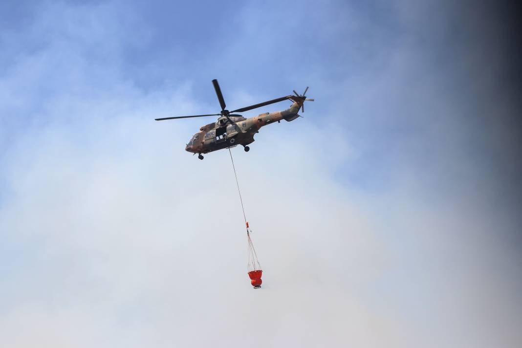 Bornova’daki orman yangını 23 saat sonra kontrol altına alındı 5